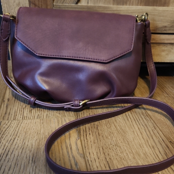 Universal Thread Handbags - Universal Thread Purple Crossbody Bag with Adjustable Strap